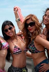 watch-Roommates (2014)